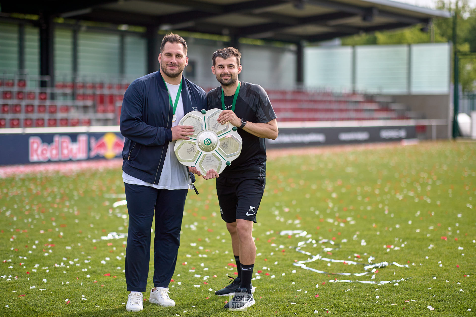 21.05.2023, GER, Frauenfußball, 2. BL, 2022 2023, RB Leipzig - FSV Gütersloh, Meisterinnenehrung