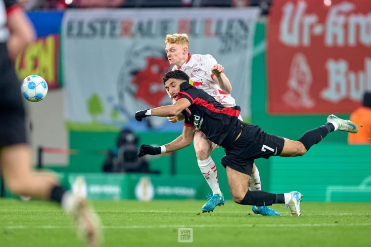 04.12.2024, Fußball, Männer, DFB-Pokal, Achtelfinale, 2024 2025, RB Leipzig - Eintracht Frankfurt