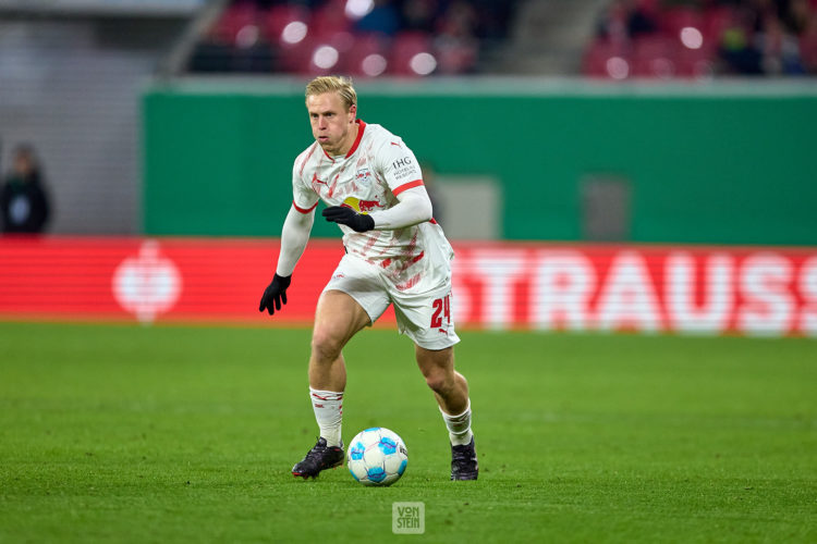 04.12.2024, Fußball, Männer, DFB-Pokal, Achtelfinale, 2024 2025, RB Leipzig - Eintracht Frankfurt