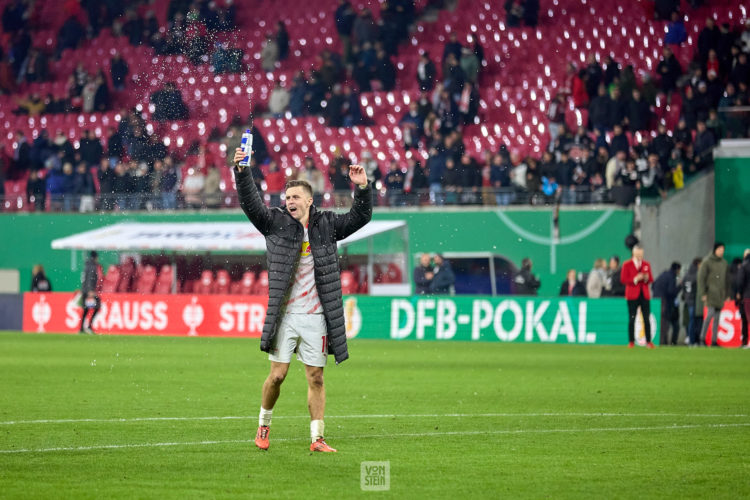 04.12.2024, Fußball, Männer, DFB-Pokal, Achtelfinale, 2024 2025, RB Leipzig - Eintracht Frankfurt