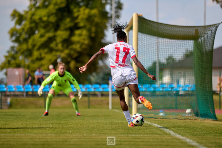 19.07.2024, GER, Frauenfußball, BL, Testspiel, 2024 2025, RB Leipzig - Pogon Stettin