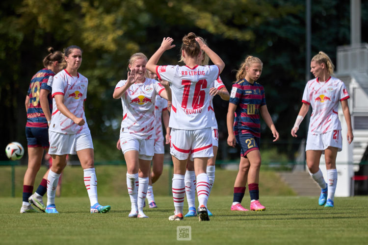 19.07.2024, GER, Frauenfußball, BL, Testspiel, 2024 2025, RB Leipzig - Pogon Stettin