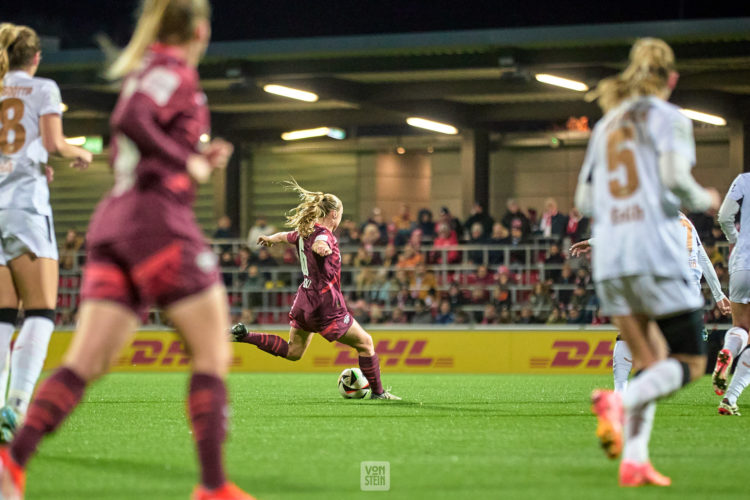 17.11.2024, GER, Frauenfußball, BL, 2024 2025, RB Leipzig - Bayer Leverkusen