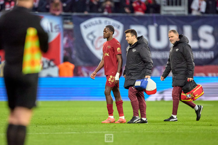 30.11.2024, Fußball, Männer, Bundesliga, 2024 2025, RB Leipzig - VfL Wolfsburg