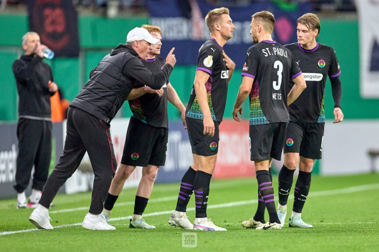 29.10.2024, Fußball, Männer, DFB-Pokal, 2. Runde, 2024 2025, RB Leipzig - FC St. Pauli