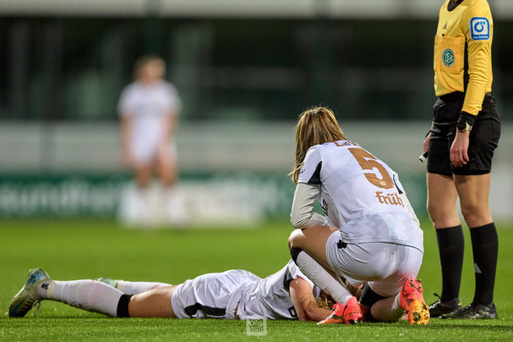 17.11.2024, GER, Frauenfußball, BL, 2024 2025, RB Leipzig - Bayer Leverkusen