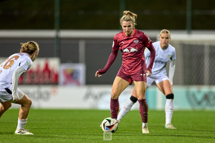 17.11.2024, GER, Frauenfußball, BL, 2024 2025, RB Leipzig - Bayer Leverkusen